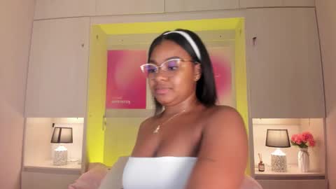 Snapshot of tamarazaki chatting on February 5, 2026, 7:51 pm Tami online show from February 5, 2026, 7:51 pm