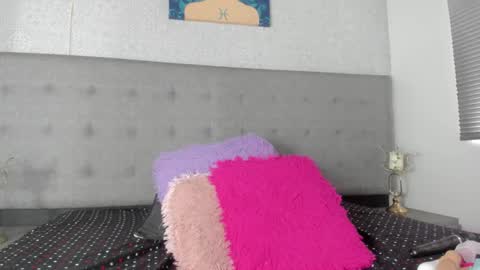 Snapshot of tami_vega chatting on December 21, 2024, 2:15 pm Tamy Vega online show from December 21, 2024, 2:15 pm