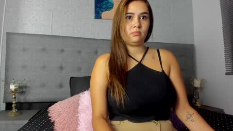 Snapshot of tami_vega chatting on January 21, 2025, 11:03 am Tamy Vega online show from January 21, 2025, 11:03 am