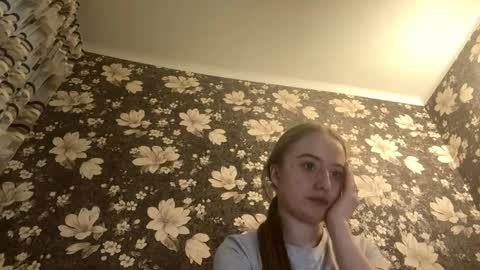 Karina online show from May 28, 2026, 4:15 pm