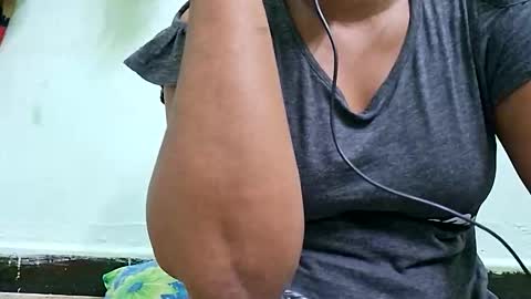 Snapshot of tamilangelqueen chatting on September 17, 2025, 6:31 pm tamilangelqueen online show from September 17, 2025, 6:31 pm