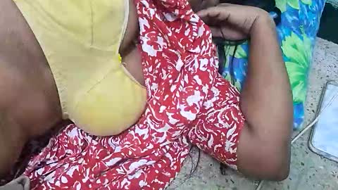 Snapshot of tamilangelqueen chatting on September 20, 2025, 1:39 am tamilangelqueen online show from September 20, 2025, 1:39 am