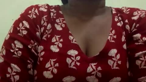 Snapshot of tamilangelqueen chatting on September 28, 2025, 7:25 am tamilangelqueen online show from September 28, 2025, 7:25 am