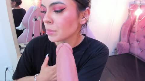 TAMMY  online show from February 27, 2025, 8:39 am