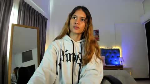 Snapshot of tamy_edwards chatting on November 9, 2025, 1:42 pm Tamy online show from November 9, 2025, 1:42 pm