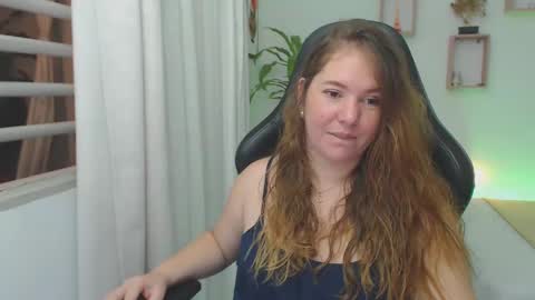 Snapshot of tamy_shine87 chatting on December 14, 2024, 1:39 am Im Samy online show from December 14, 2024, 1:39 am