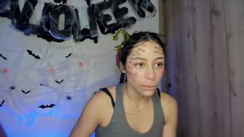 tania06 online show from October 31, 2025, 1:34 pm