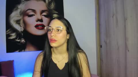 tania06 online show from November 5, 2025, 1:55 pm