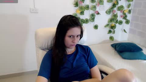 Tania  online show from November 21, 2025, 3:00 pm