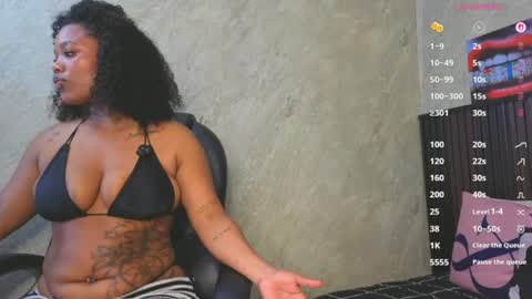Snapshot of tanisha__lux chatting on June 12, 2026, 3:49 am Tanisha online show from June 12, 2026, 3:49 am