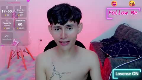 Snapshot of tanjiro_cute chatting on January 18, 2025, 4:26 am Andres online show from January 18, 2025, 4:26 am