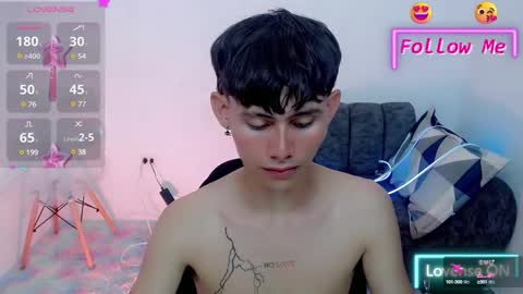 Snapshot of tanjiro_cute chatting on January 30, 2025, 3:33 am Andres online show from January 30, 2025, 3:33 am
