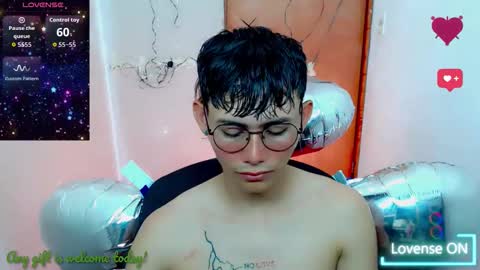 Snapshot of tanjiro_cute chatting on October 16, 2025, 10:16 am Andres online show from October 16, 2025, 10:16 am