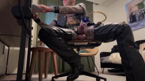 Snapshot of tankguyusa chatting on December 7, 2024, 7:21 pm Tank Guy online show from December 7, 2024, 7:21 pm