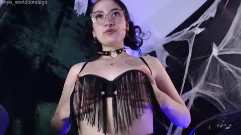 Snapshot of tanya_worldbondage chatting on November 24, 2025, 11:37 pm tanya online show from November 24, 2025, 11:37 pm