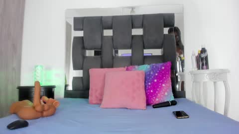 Tanya online show from February 8, 2025, 11:45 pm