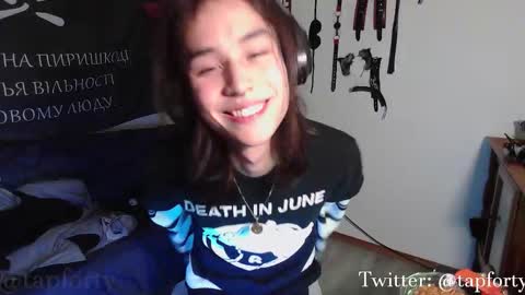 tap_forty online show from November 7, 2025, 12:43 am