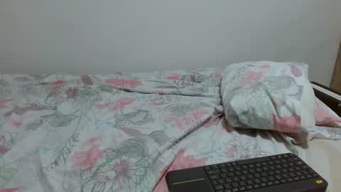 Snapshot of tap_hand2 chatting on April 3, 2026, 10:19 pm jimmy online show from April 3, 2026, 10:19 pm