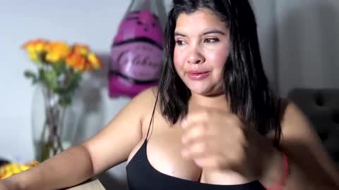 Snapshot of tara_lynn_xx chatting on February 14, 2025, 1:08 pm Dani independent model online show from February 14, 2025, 1:08 pm