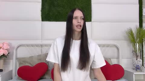 taraharriss online show from October 9, 2025, 9:18 am