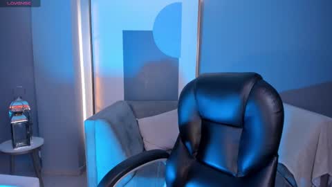 Snapshot of taralawrence chatting on March 6, 2025, 3:46 am Tara Lawrence online show from March 6, 2025, 3:46 am
