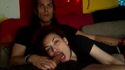 T  J   online show from November 30, 2025, 2:15 am