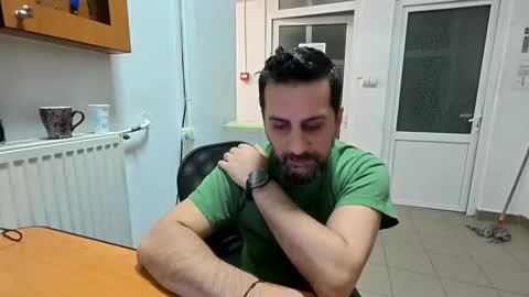 tarkan198 online show from February 20, 2025, 8:03 pm