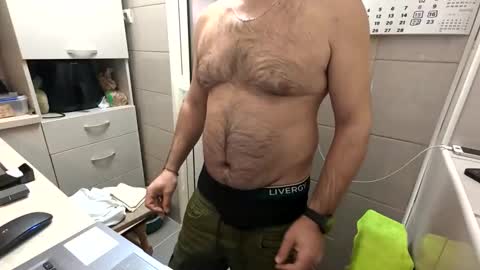 tarkan198 online show from February 24, 2025, 6:47 pm