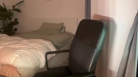 tarquit8 online show from March 22, 2026, 6:55 pm