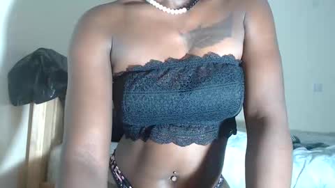 Tash online show from October 17, 2025, 3:36 pm