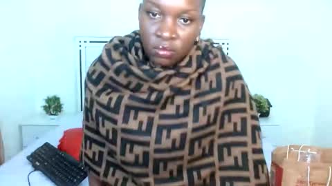 Snapshot of tashabea chatting on December 17, 2024, 2:55 am Tash online show from December 17, 2024, 2:55 am