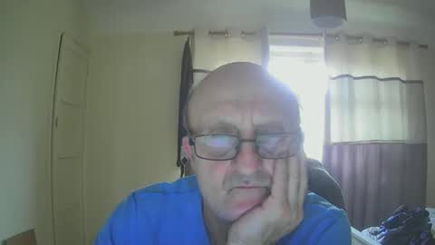 Snapshot of taslicks0739 chatting on December 15, 2024, 10:18 am Tas online show from December 15, 2024, 10:18 am