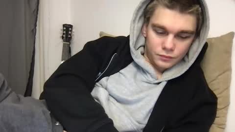 Snapshot of tasteithorny chatting on February 18, 2025, 4:37 am tasteithorny online show from February 18, 2025, 4:37 am