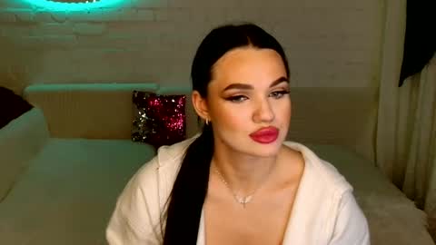 tasty_babyy online show from December 9, 2024, 6:25 pm