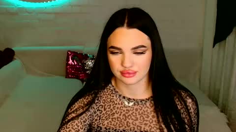 tasty_babyy online show from December 18, 2024, 7:08 pm
