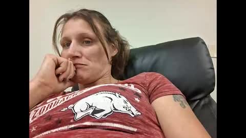 Snapshot of tastypeach6989 chatting on April 8, 2026, 3:45 pm tastypeach6989 online show from April 8, 2026, 3:45 pm