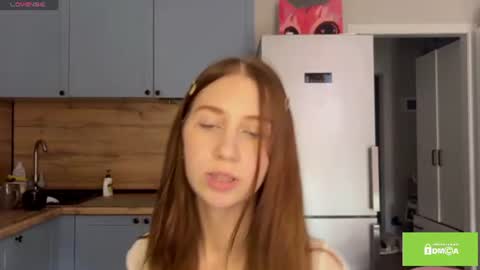 Snapshot of tastyvinni chatting on June 15, 2026, 2:19 pm Veni online show from June 15, 2026, 2:19 pm