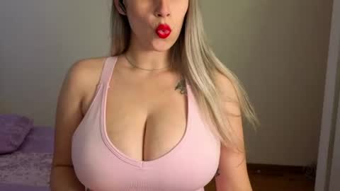 tateisblonde online show from July 4, 2026, 1:39 pm