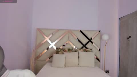 Tati Saldarriaga online show from November 13, 2025, 8:52 pm