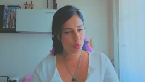 Snapshot of tatiana2224 chatting on February 1, 2026, 5:44 pm tatiana2224 online show from February 1, 2026, 5:44 pm