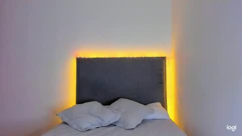 Tatiana online show from April 16, 2026, 11:07 pm