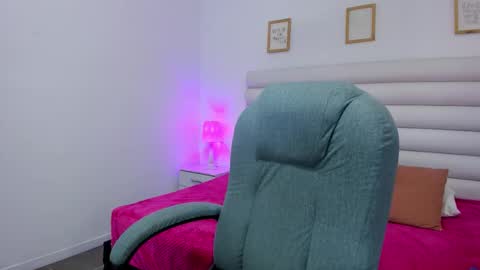 Snapshot of tatiana_arboleda chatting on September 19, 2025, 3:13 pm tatiana_arboleda online show from September 19, 2025, 3:13 pm