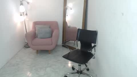 Snapshot of tatiana_oconell2 chatting on November 3, 2025, 2:57 am isabel online show from November 3, 2025, 2:57 am