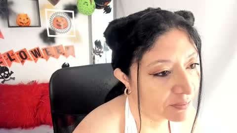 tatiana_sofiaa online show from October 30, 2025, 2:07 pm