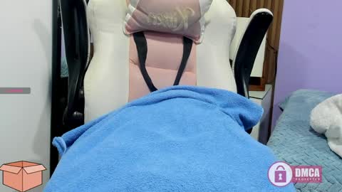 i am tatiana  online show from April 4, 2026, 12:13 pm