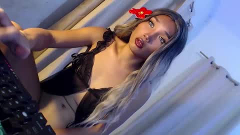 ANDREA online show from April 13, 2026, 3:06 pm