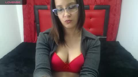 Snapshot of tatianamaturee chatting on December 14, 2024, 4:23 am tatiana online show from December 14, 2024, 4:23 am