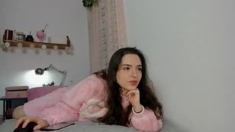 Tatianna online show from November 1, 2025, 10:28 am