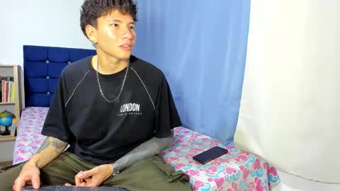 Snapshot of tatiiana_n_damiian chatting on November 16, 2025, 10:37 pm Tatiiana n Damiian online show from November 16, 2025, 10:37 pm