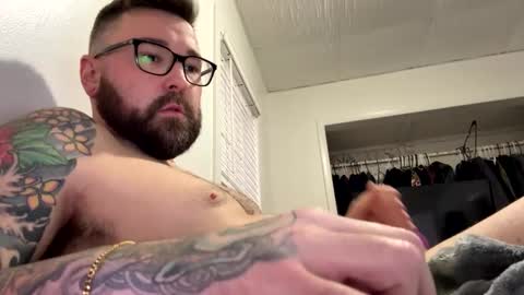 MrMrs online show from December 31, 2024, 7:07 pm